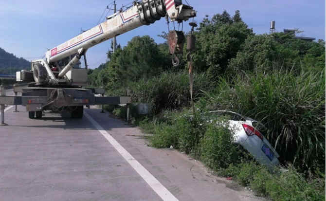 芦淞区重载吊车救援